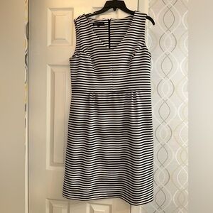 Jones New York Black and White Striped Midi Dress